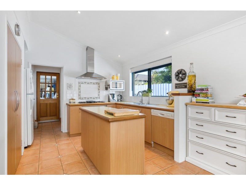 36a Norma Road, Alfred Cove WA 6154
