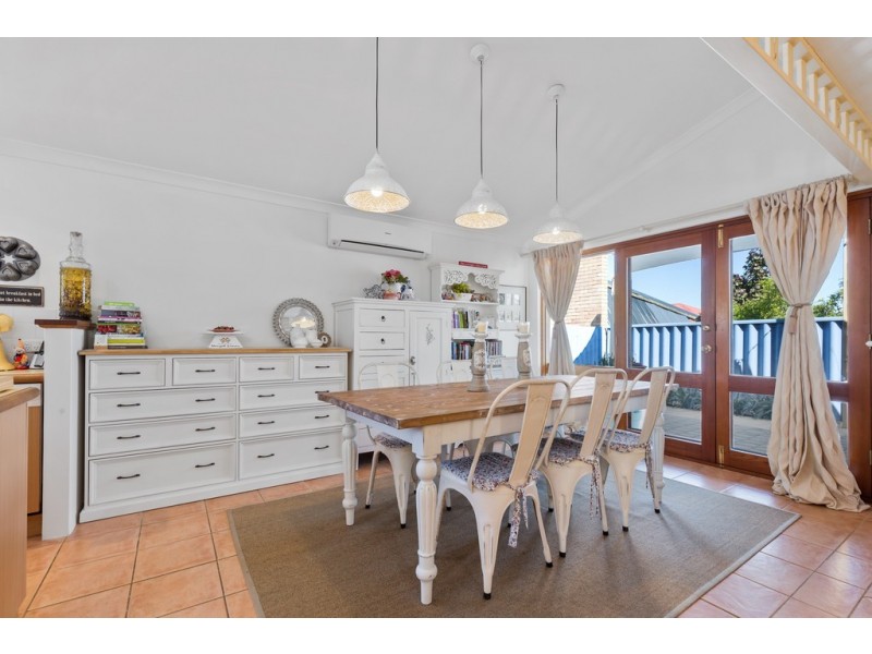 36a Norma Road, Alfred Cove WA 6154