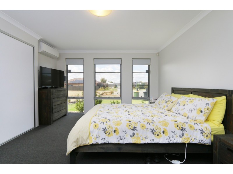 96 Barnevelder Bend, Southern River WA 6110