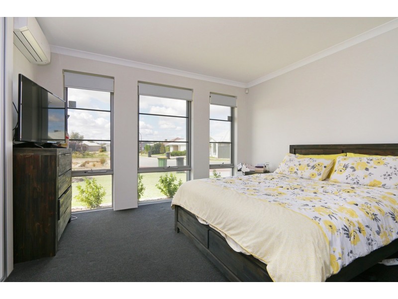 96 Barnevelder Bend, Southern River WA 6110