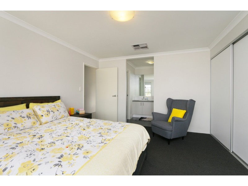 96 Barnevelder Bend, Southern River WA 6110