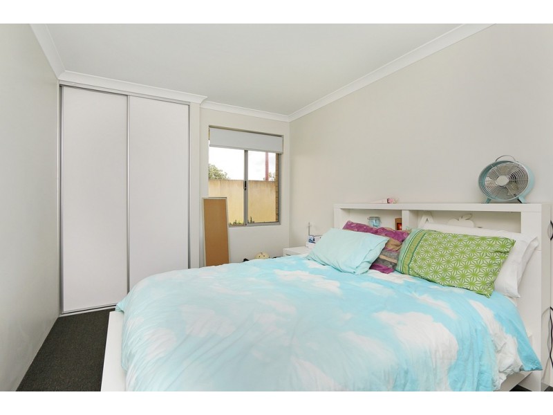 96 Barnevelder Bend, Southern River WA 6110