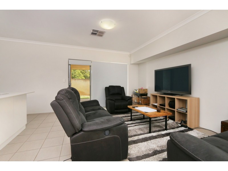 96 Barnevelder Bend, Southern River WA 6110