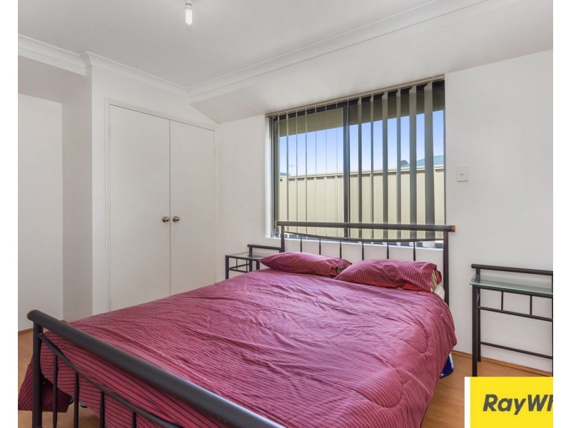 27 Barcoo Bend, Hammond Park WA 6164