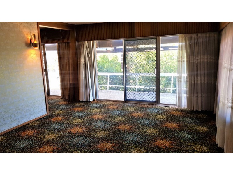 219 The Esplanade, Mount Pleasant WA 6153