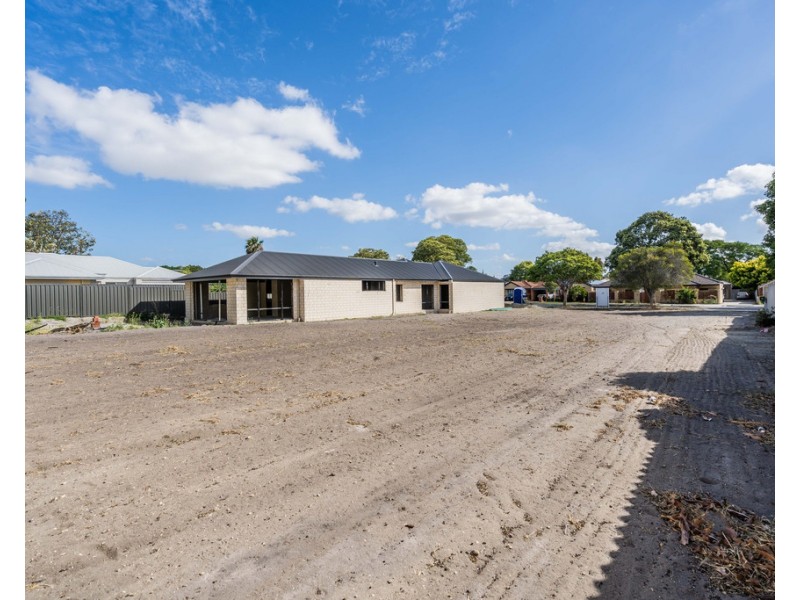 101 Armadale Rd, Rivervale WA 6103