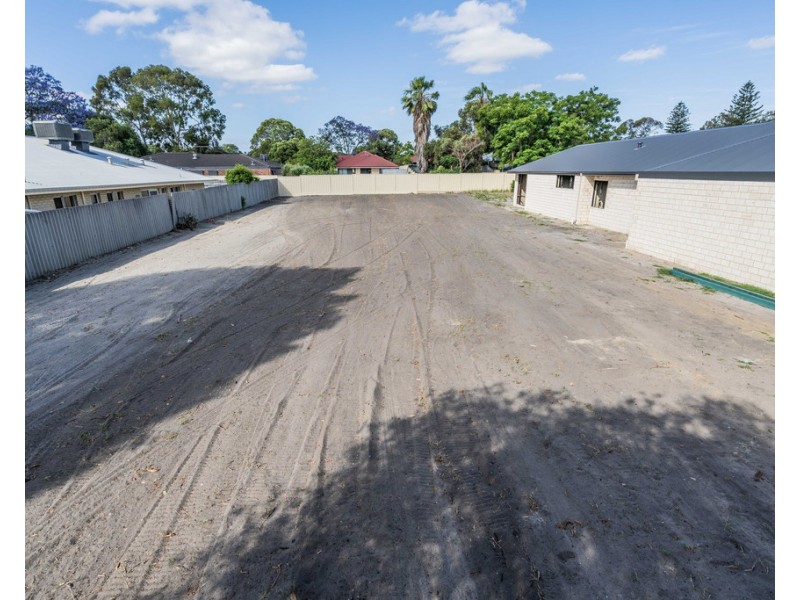 101 Armadale Rd, Rivervale WA 6103