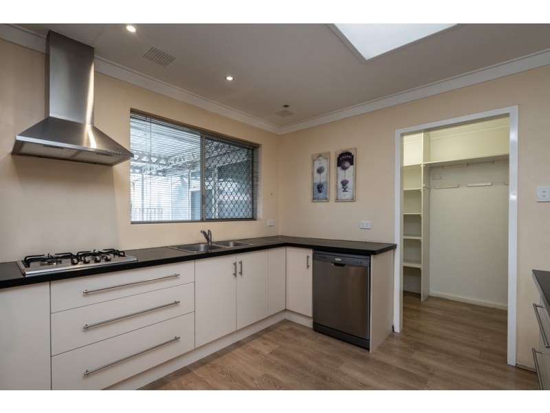 10 Bywood Way, Lynwood WA 6147
