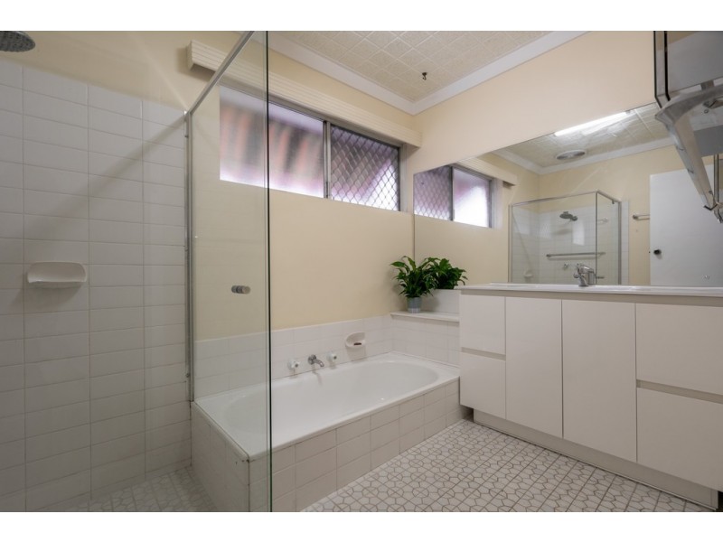10 Bywood Way, Lynwood WA 6147