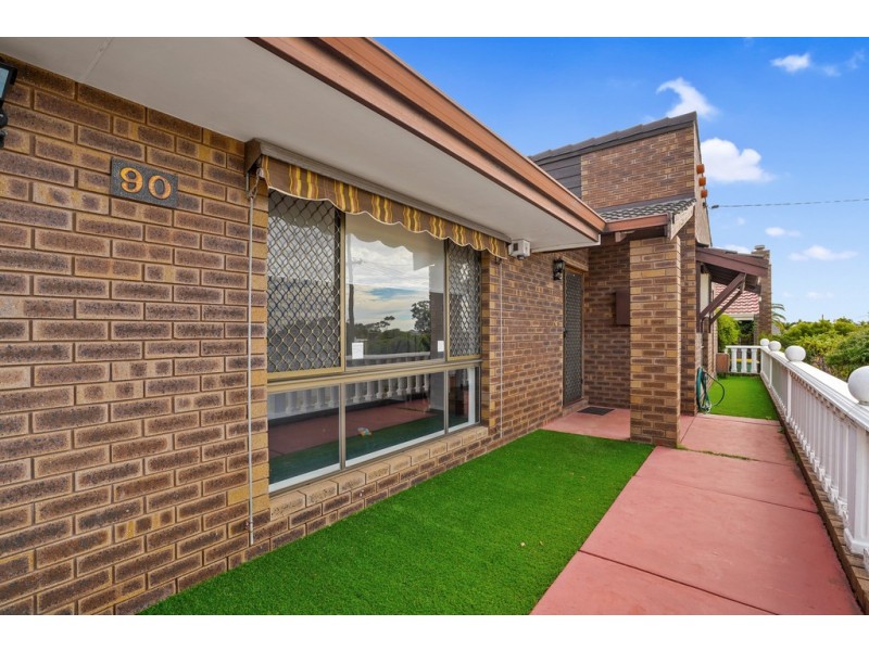 90 Lyndale Avenue, Parkwood WA 6147