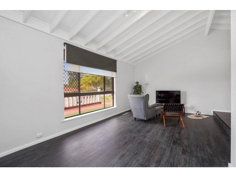 90 Lyndale Avenue, Parkwood WA 6147