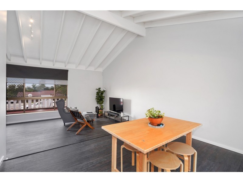 90 Lyndale Avenue, Parkwood WA 6147