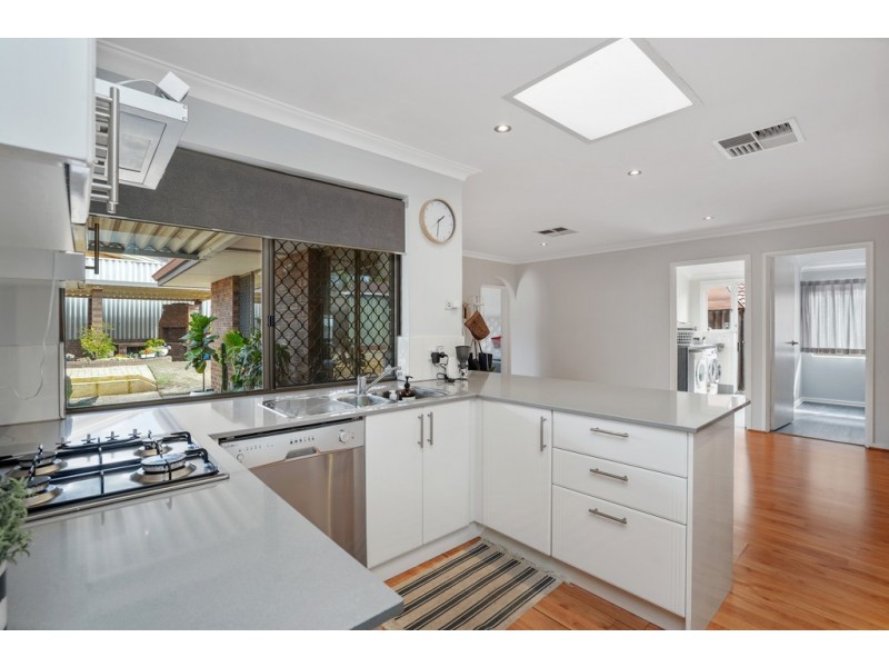 90 Lyndale Avenue, Parkwood WA 6147