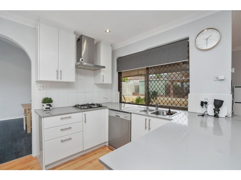 90 Lyndale Avenue, Parkwood WA 6147