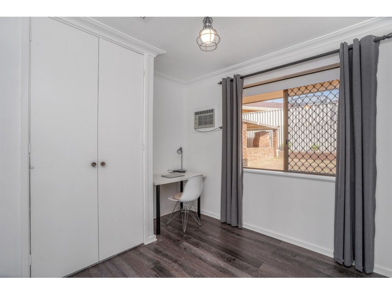 90 Lyndale Avenue, Parkwood WA 6147