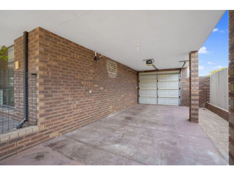 90 Lyndale Avenue, Parkwood WA 6147