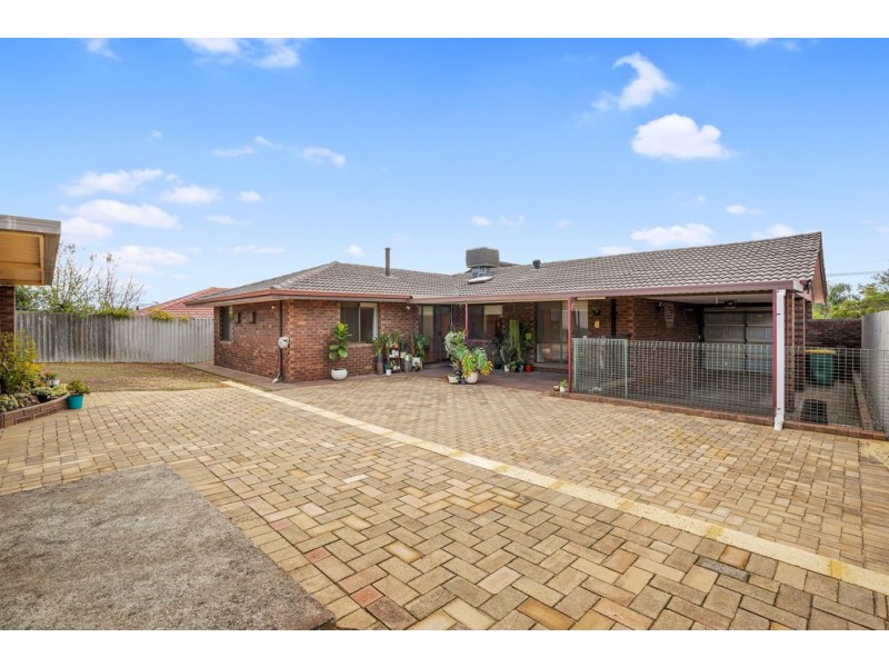 90 Lyndale Avenue, Parkwood WA 6147