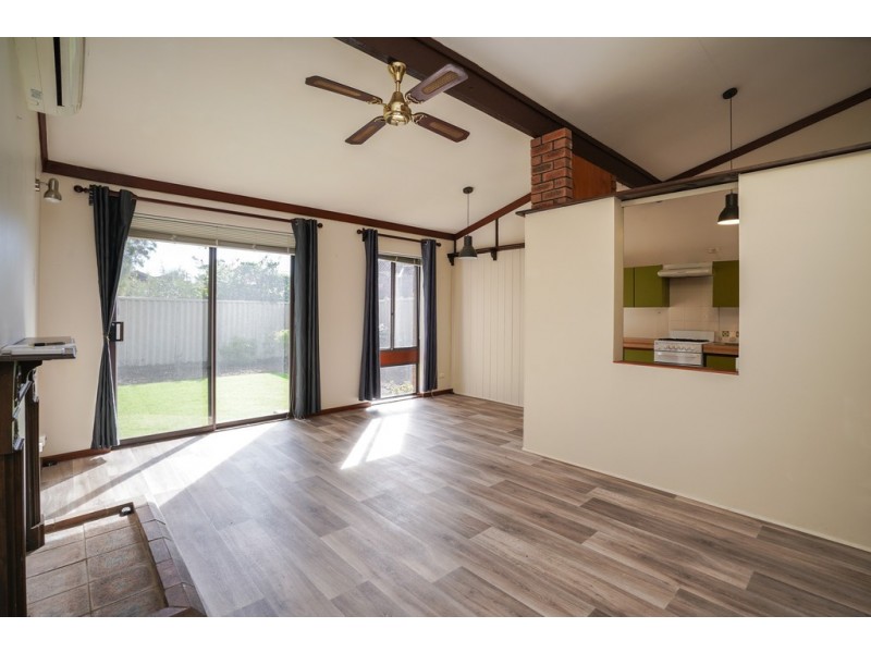 60 Periwinkle Way, Parkwood WA 6147