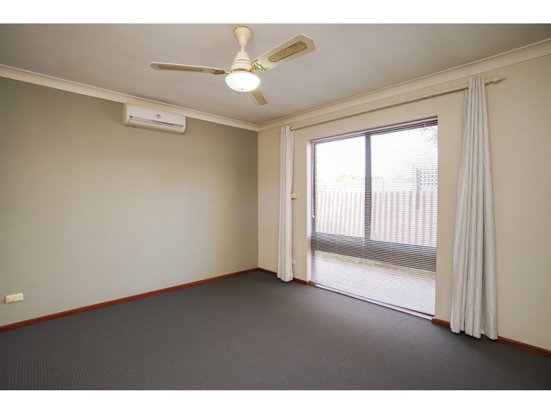 60 Periwinkle Way, Parkwood WA 6147