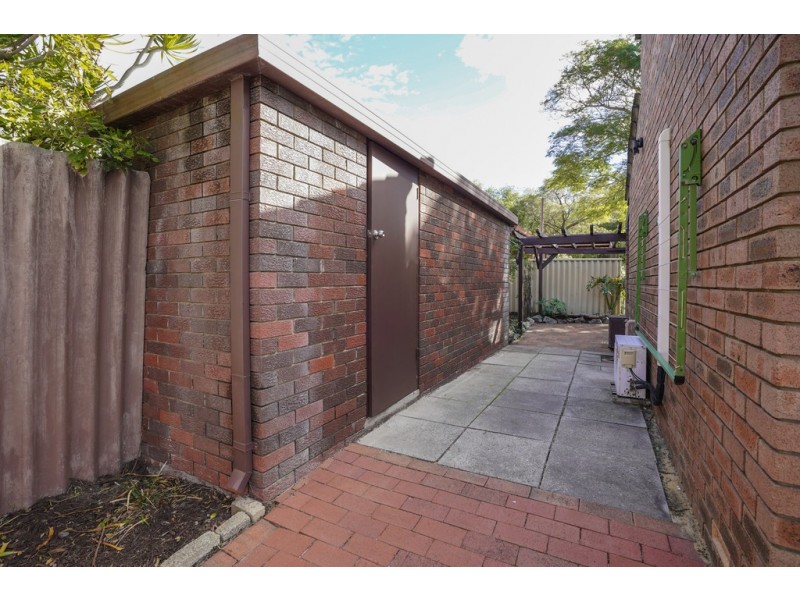 60 Periwinkle Way, Parkwood WA 6147