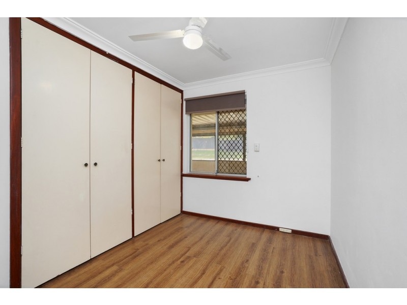 6 Reeves Court, Kelmscott WA 6111