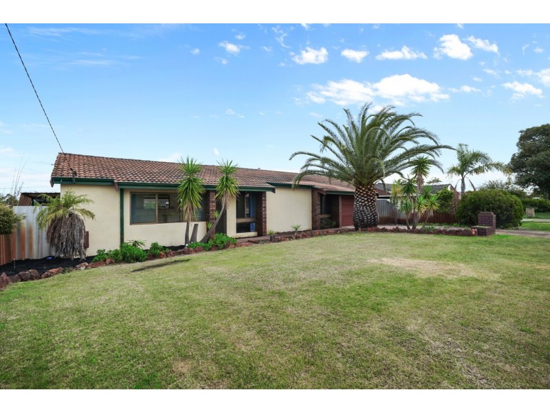 15 Estevan Way, Ferndale WA 6148