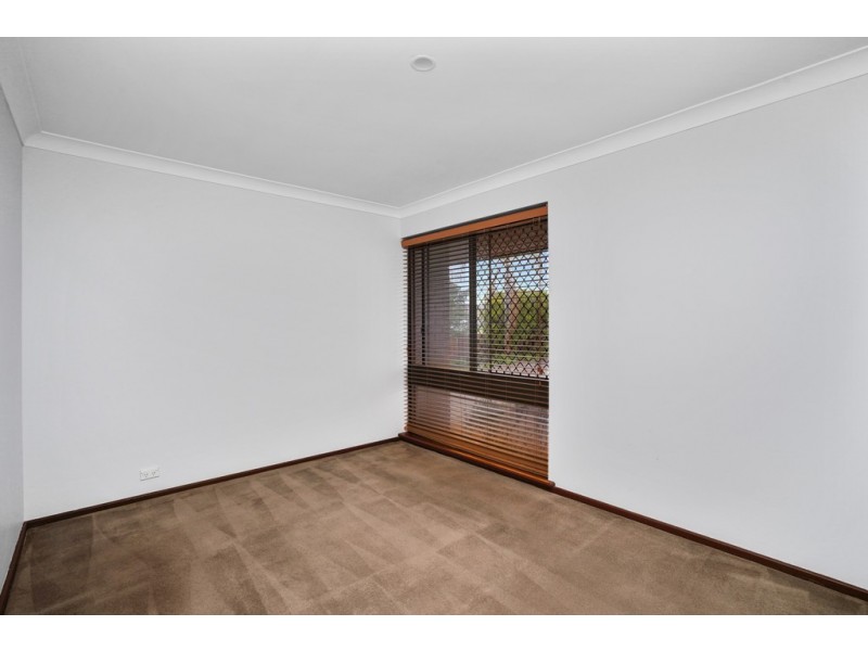 15 Estevan Way, Ferndale WA 6148