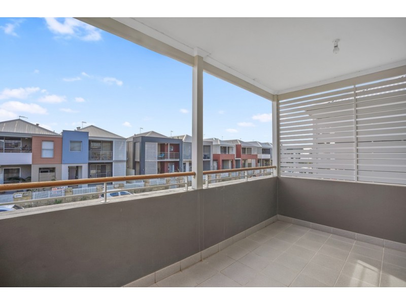 17 Affable Way, Atwell WA 6164