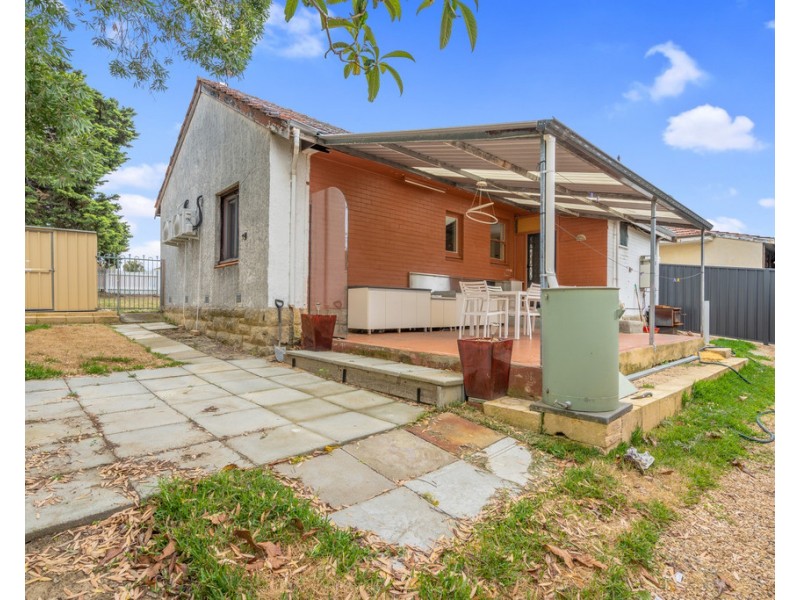 137 Leach Highway, Willagee WA 6156