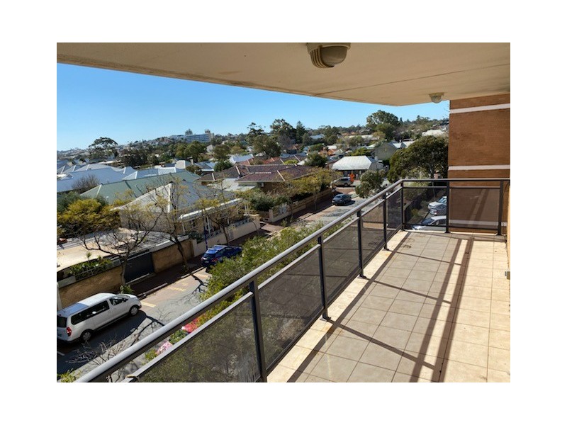 18/46 East Street, East Fremantle WA 6158