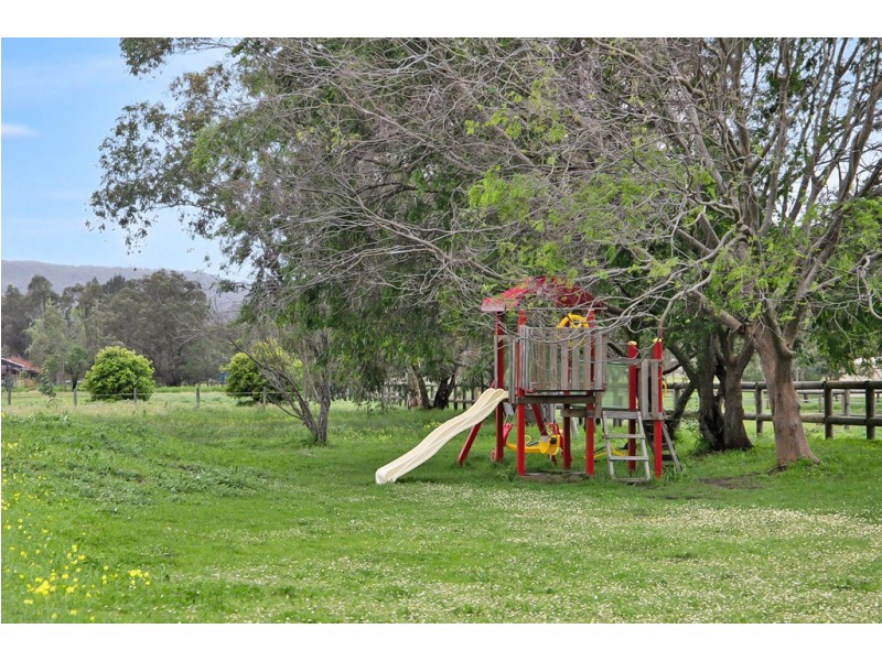 62 Staniland Street, Orange Grove WA 6109