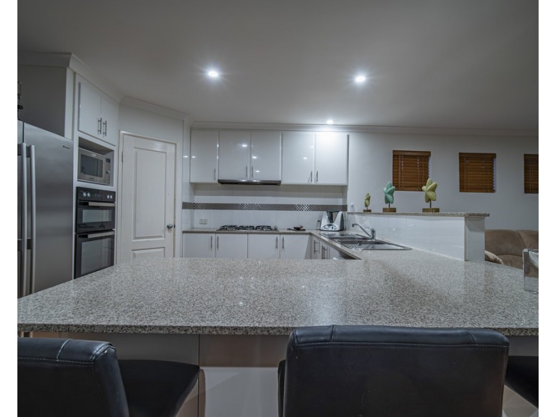 60A Davies Crescent, Kardinya WA 6163