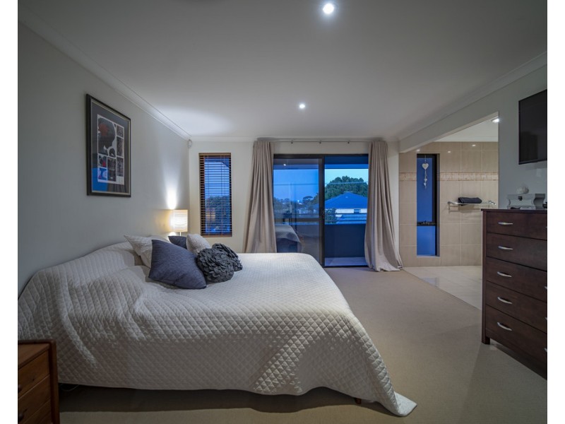 60A Davies Crescent, Kardinya WA 6163