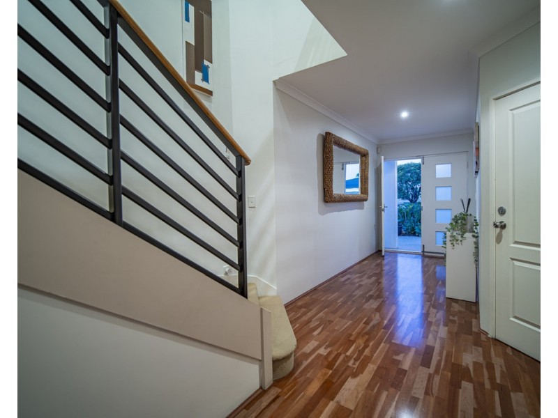 60A Davies Crescent, Kardinya WA 6163