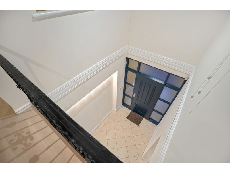 2 Dyer Way, Salter Point WA 6152