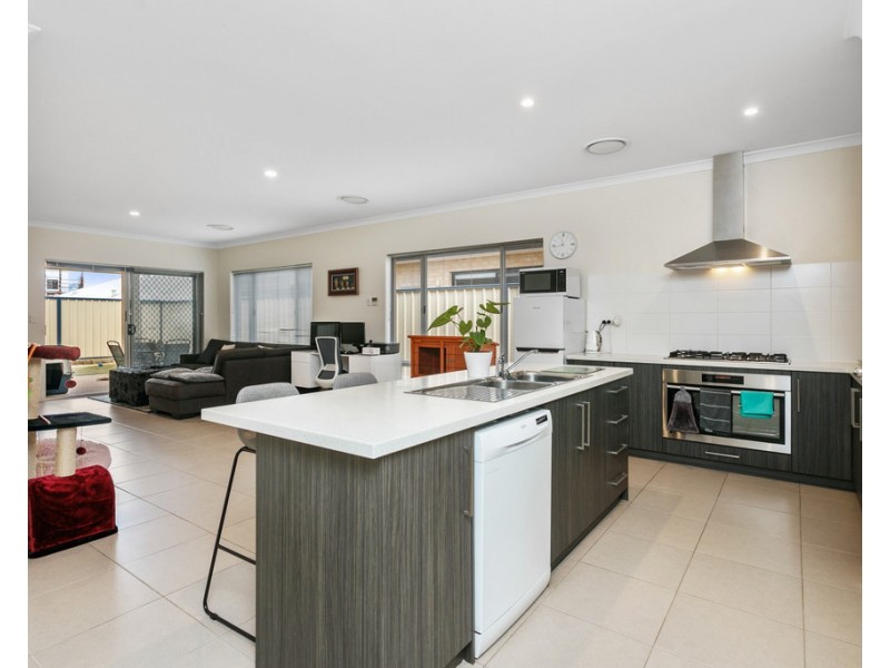 38 Covington Loop, Success WA 6164