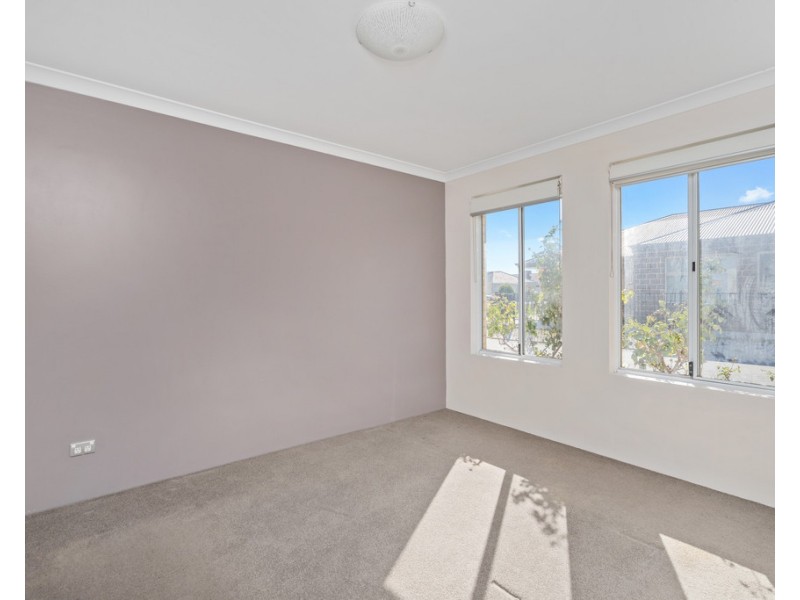 5/26 Charnley Bend, Success WA 6164