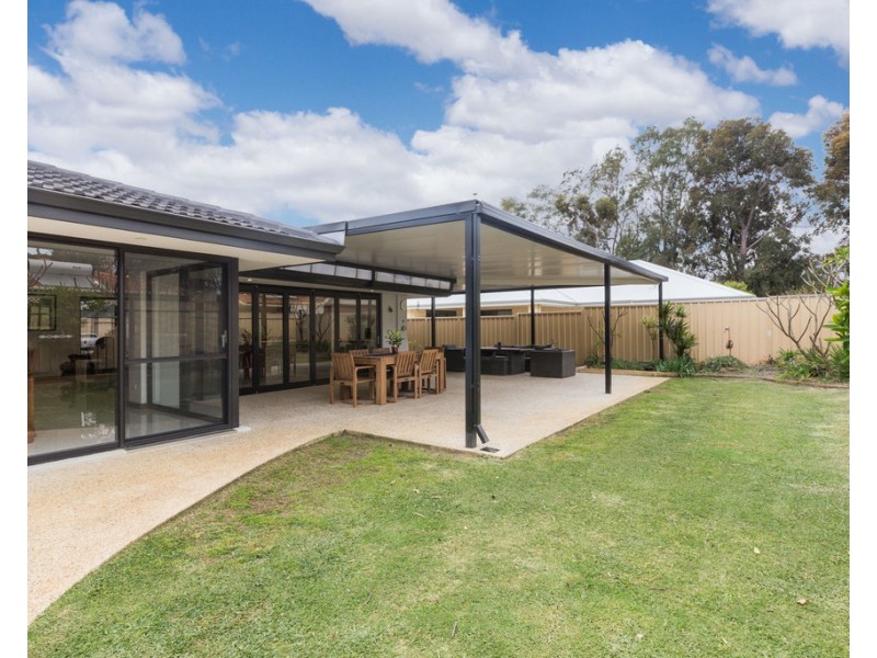 22 Eagles Walk, Willetton WA 6155