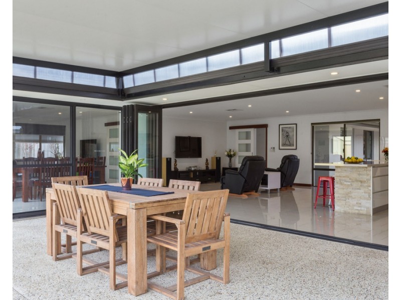 22 Eagles Walk, Willetton WA 6155