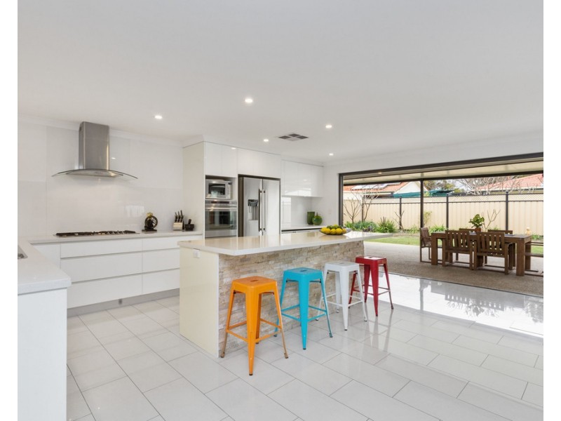 22 Eagles Walk, Willetton WA 6155