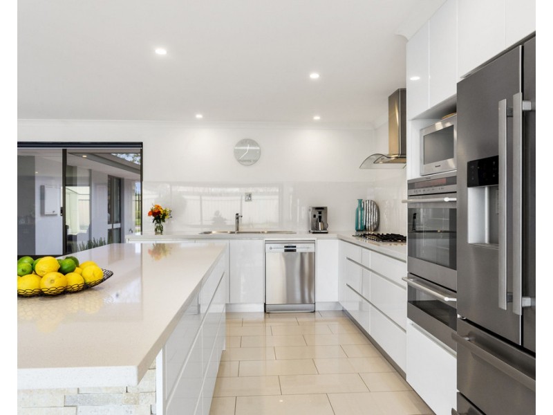 22 Eagles Walk, Willetton WA 6155