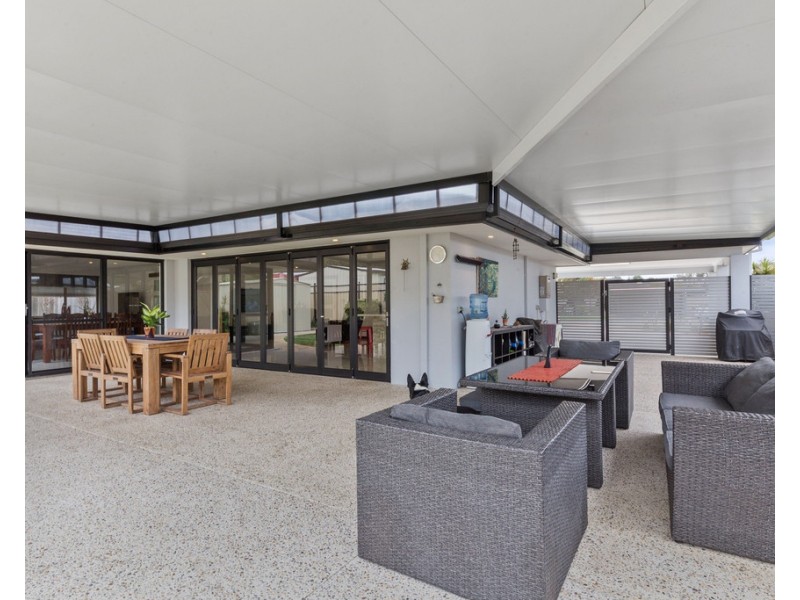 22 Eagles Walk, Willetton WA 6155