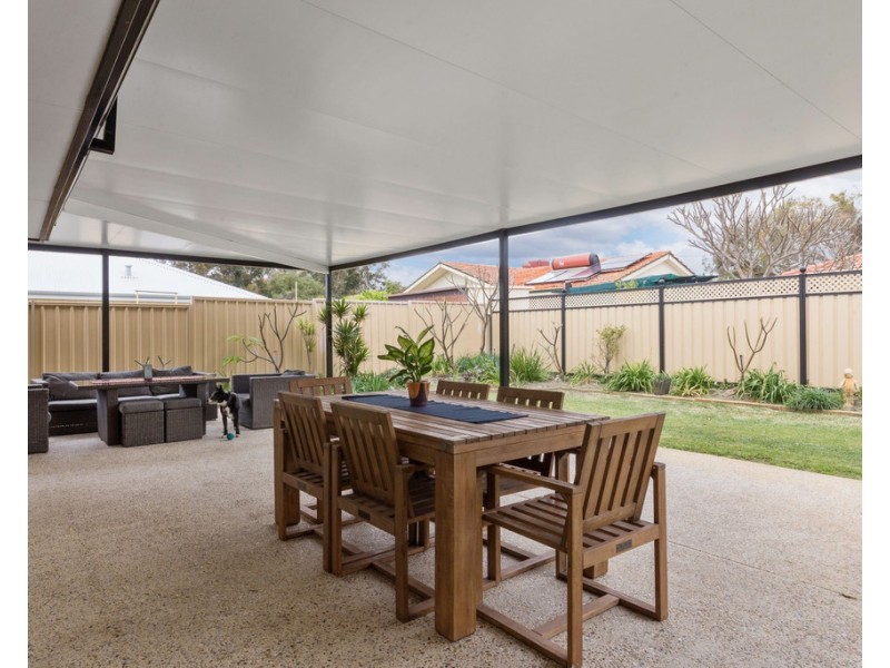 22 Eagles Walk, Willetton WA 6155
