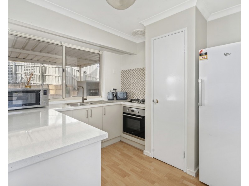 2/31 Nicol Road, Parkwood WA 6147