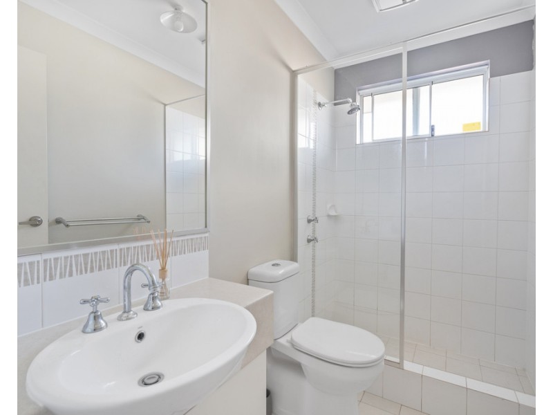 82C Spring Road, Thornlie WA 6108