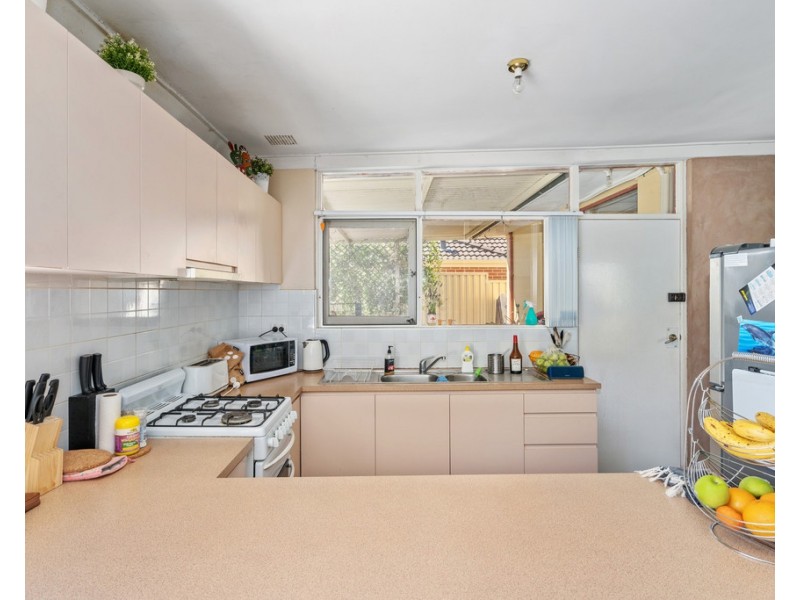 18 Fleetwood Road, Lynwood WA 6147