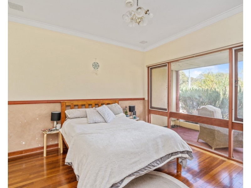 18 Fleetwood Road, Lynwood WA 6147