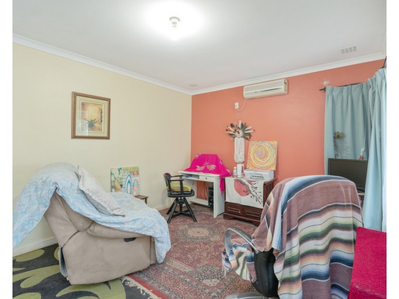 2 Broadley Place, Gosnells WA 6110
