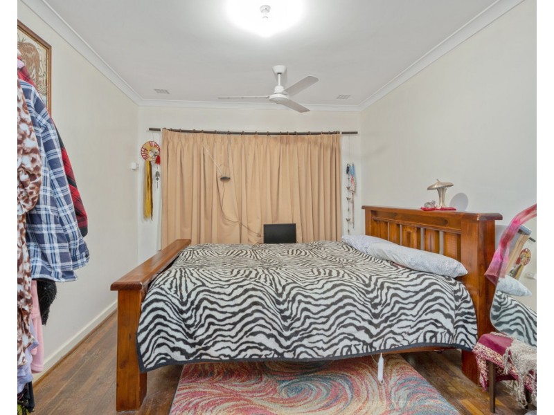 2 Broadley Place, Gosnells WA 6110