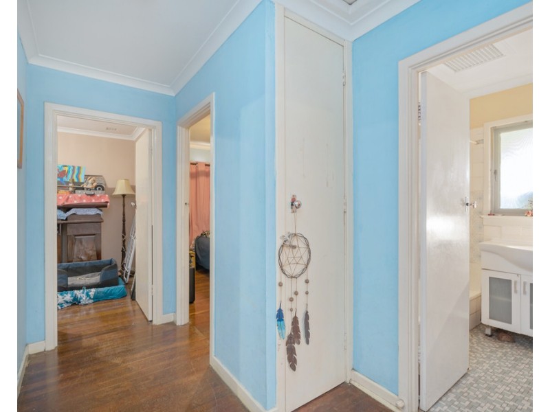 2 Broadley Place, Gosnells WA 6110